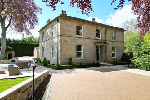 6 bedroom detached house for sale, Arkenley Lane, Almondbury, HD4