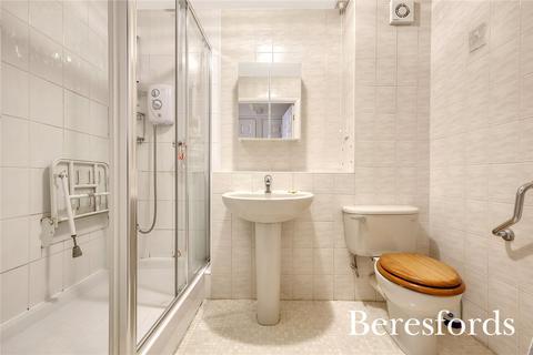 1 bedroom apartment for sale, Huskards, Waldegrave Gardens, RM14