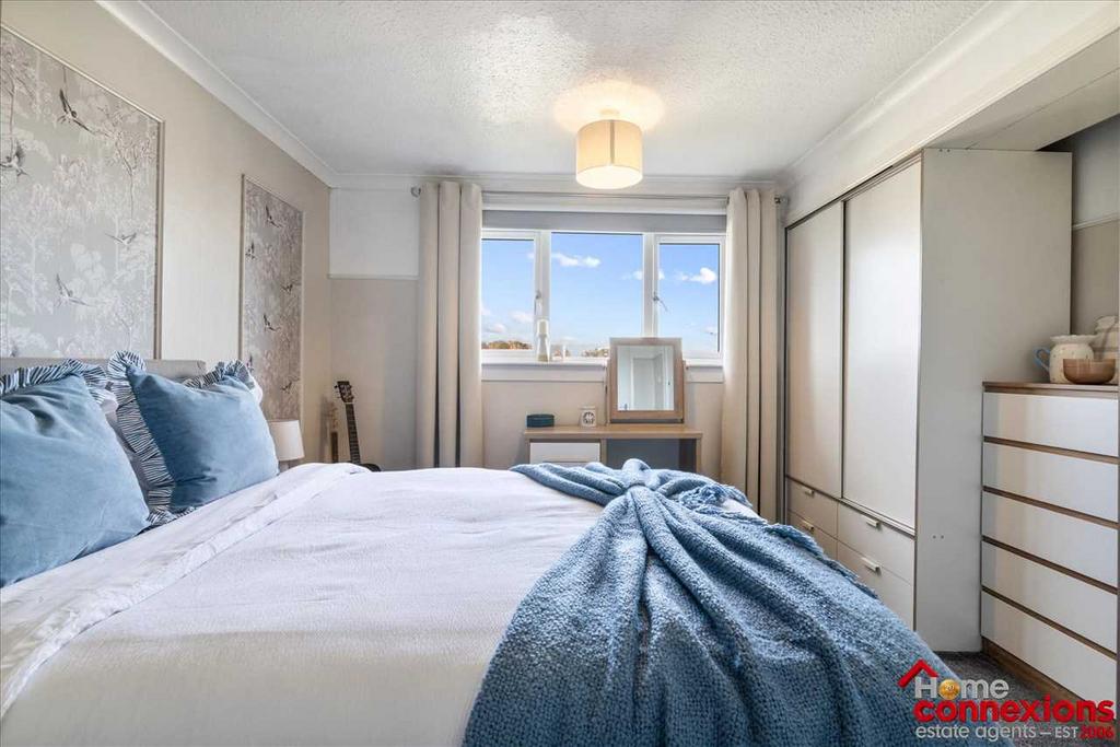 Bedroom One (2)