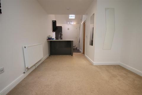 1 bedroom terraced house to rent, Garden Walk, Cambridge CB4