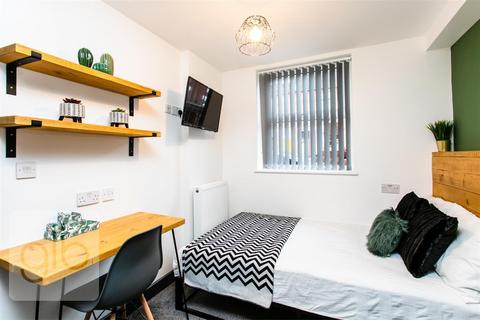 1 bedroom in a house share to rent, Dean Street, Ball Hill, Coventry