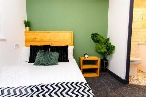 1 bedroom in a house share to rent, Dean Street, Ball Hill, Coventry