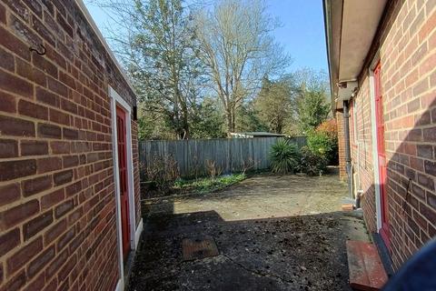 3 bedroom bungalow for sale, Hillview Close, Hatch End HA5