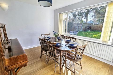4 bedroom detached house for sale, Launde Road, Oadby