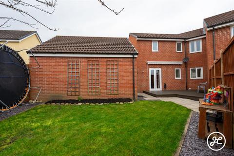 3 bedroom end of terrace house for sale, Forester Close, Wembdon Grange, Bridgwater