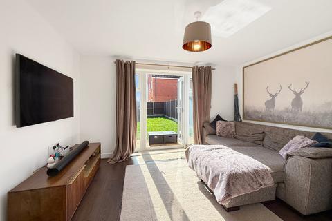 2 bedroom semi-detached house for sale, Woodford Walk, Alresford, Colchester, CO7