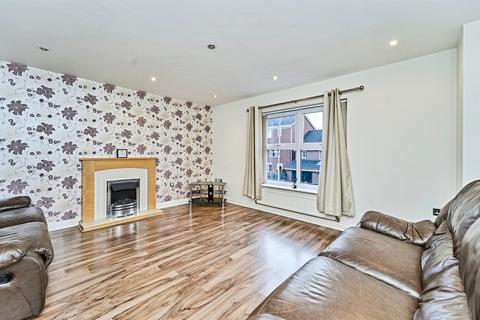 3 bedroom terraced house for sale, Callaghan Drive, Tividale, Oldbury