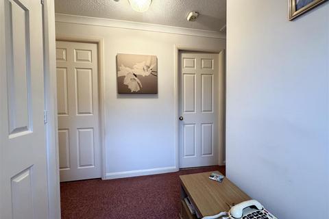 2 bedroom detached bungalow for sale, Woodlands Drive, Skelmanthorpe, Huddersfield HD8 9DB