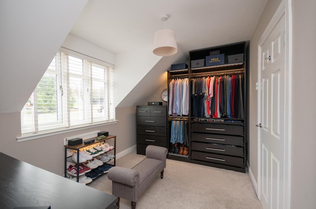 Bedroom No1 Dressing Area