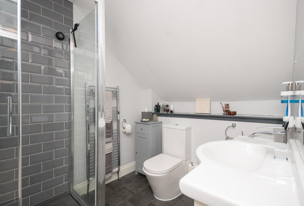 Bedroom No 1 En-Suite