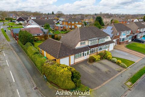 3 bedroom semi-detached house for sale, Wake Green Road, Tipton DY4