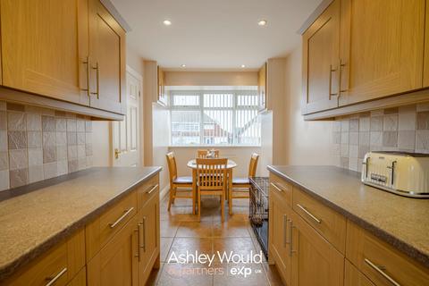 3 bedroom semi-detached house for sale, Wake Green Road, Tipton DY4