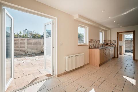 undefined, La Rue du Maupertuis, Jersey JE2