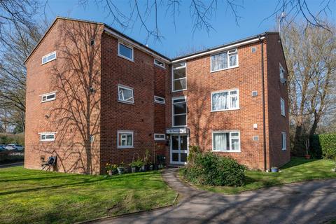 1 bedroom flat for sale, Aurum Close, Horley