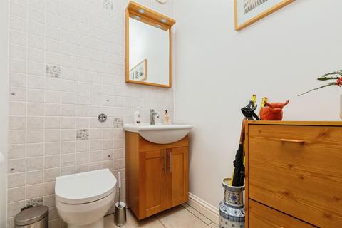 3 bedroom semi-detached house for sale, Ash Grove, Aylesbury