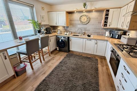 3 bedroom end of terrace house for sale, Glen Way, Telford TF1
