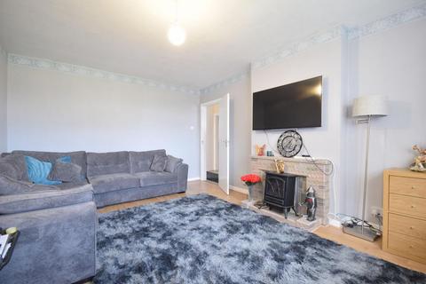 2 bedroom ground floor flat for sale, Mead Court, Herbert Road, Clacton-on-Sea, Essex, CO15 3BG