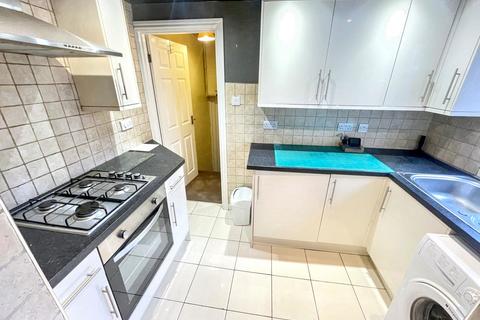 2 bedroom flat for sale, Ada Street, Westoe, South Shields, Tyne and Wear, NE33 3PX