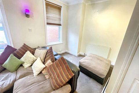 2 bedroom flat for sale, Ada Street, Westoe, South Shields, Tyne and Wear, NE33 3PX