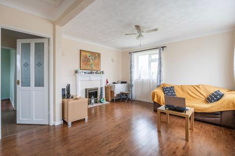 2 bedroom flat for sale, Rider Haggard Road, Heartsease