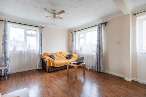 2 bedroom flat for sale, Rider Haggard Road, Heartsease