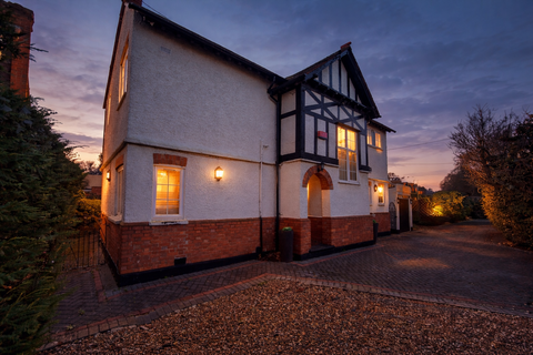 undefined, Buckingham Road, Milton Keynes MK3