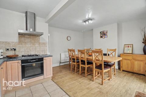 3 bedroom semi-detached house for sale, Oakleigh Avenue, Leicester