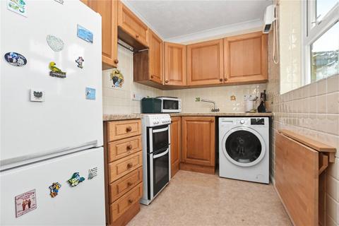 1 bedroom flat for sale, Crook Log, Bexleyheath, DA6