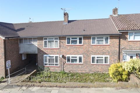 2 bedroom ground floor maisonette for sale, Gossops Drive, Gossops Green, Crawley, West Sussex