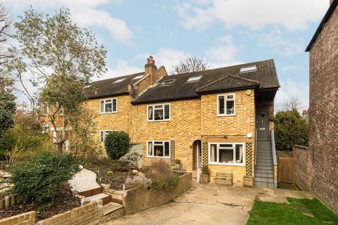 4 bedroom maisonette for sale, Cholmeley Park, London N6