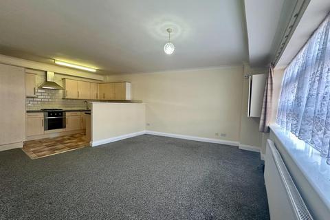 1 bedroom apartment to rent, Cranbrook Road, Ilford