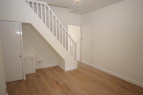 3 bedroom end of terrace house to rent, Cyprus Road, Cambridge CB1