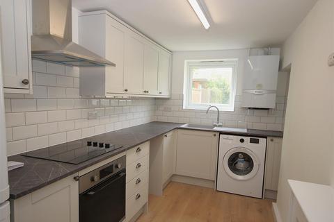 3 bedroom end of terrace house to rent, Cyprus Road, Cambridge CB1