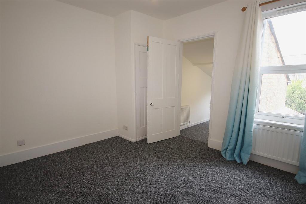 Bedroom 2.jpg