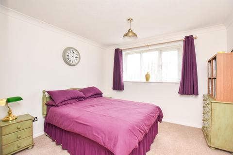 2 bedroom apartment for sale, Thornborough Avenue, South Woodham Ferrers