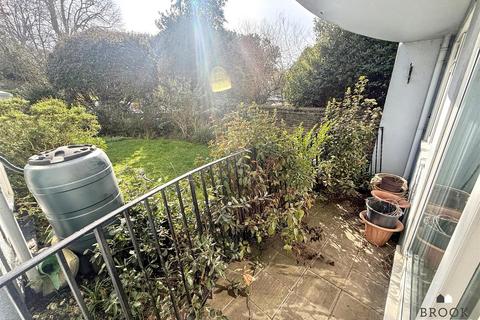 1 bedroom apartment for sale, Trinity Trees, Eastbourne BN21
