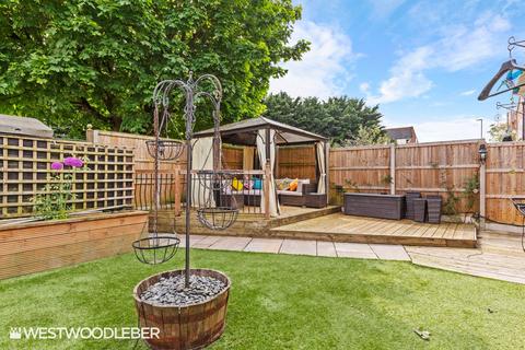 undefined, Beechfield, Hoddesdon EN11
