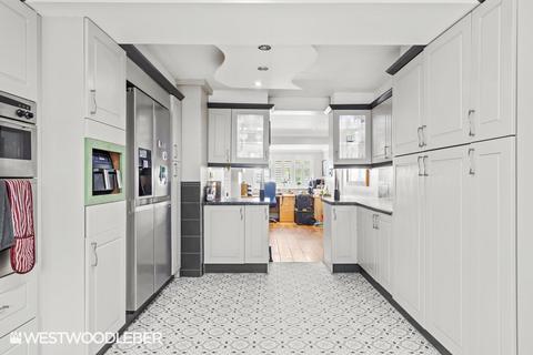 undefined, Beechfield, Hoddesdon EN11