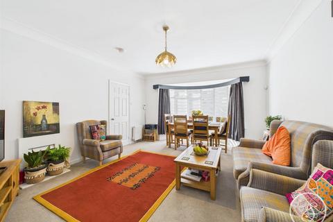 2 bedroom detached bungalow for sale, Armley Grange Rise, Leeds