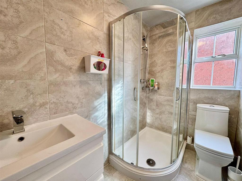 Shower room.jpeg