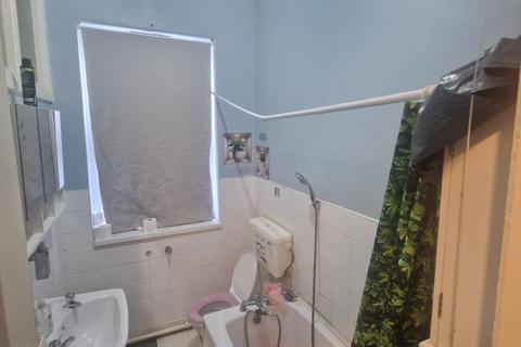 2 bedroom terraced house to rent, Ward End , B8