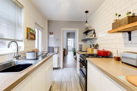 2 bedroom terraced house for sale, Matlock Street, Nottingham NG4