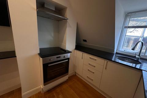 1 bedroom flat to rent, London Road, Isleworth TW7