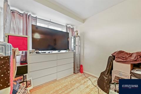 3 bedroom end of terrace house for sale, Jubilee Road, Perivale, Middlesex, UB6