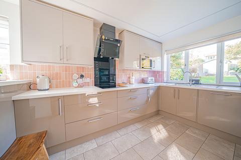 5 bedroom detached house for sale, White House Close, Solihull, B91