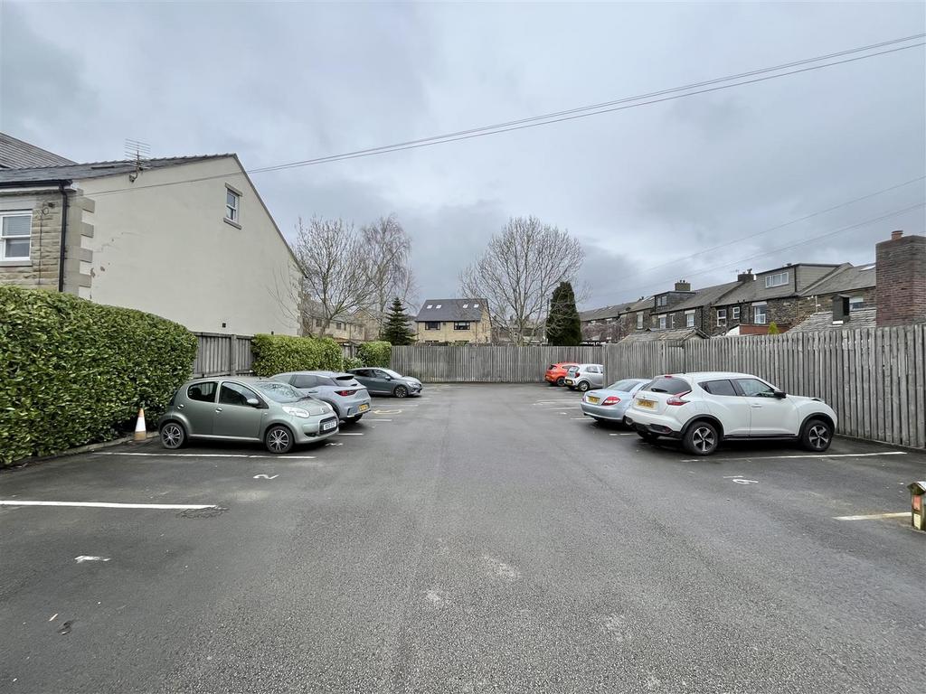 Communal Grounds &amp; Parking
