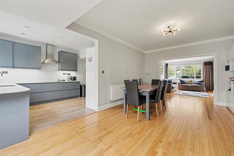 4 bedroom terraced house for sale, Ossulton Way, Hampstead Garden Suburb, N2