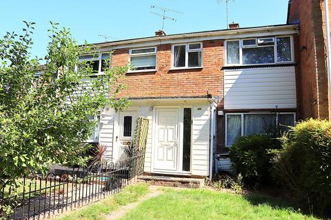 3 bedroom terraced house for sale, Pinewood Park, Farnborough GU14