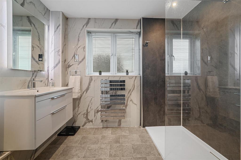 Family shower room