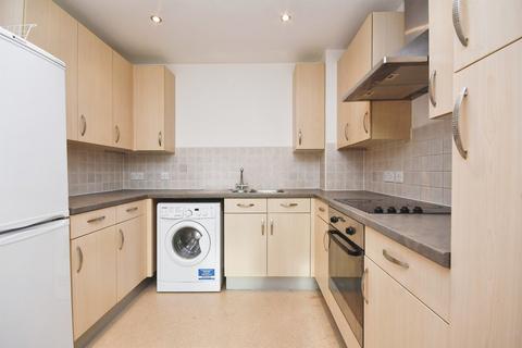 2 bedroom flat for sale, Viaduct Road, Chelmsford